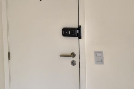 Apartamento para alugar com 65m², 2 quartos e 1 vaga Apartamento para alugar com 65m², 2 quartos e 1 vagaFechadura eletrônica