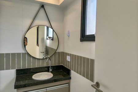 Apartamento para alugar com 65m², 2 quartos e 1 vaga Apartamento para alugar com 65m², 2 quartos e 1 vagaBanheiro da Suíte