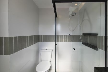 Apartamento para alugar com 65m², 2 quartos e 1 vaga Apartamento para alugar com 65m², 2 quartos e 1 vagaBanheiro da Suíte
