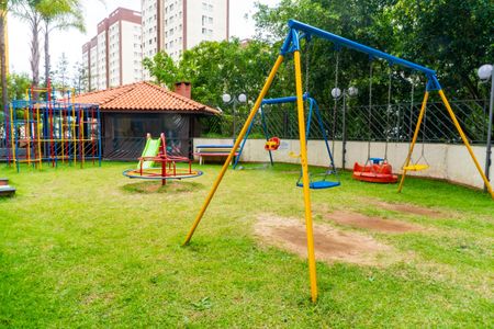 Apartamento para alugar com 75m², 3 quartos e 2 vagasÁrea comum - Playground