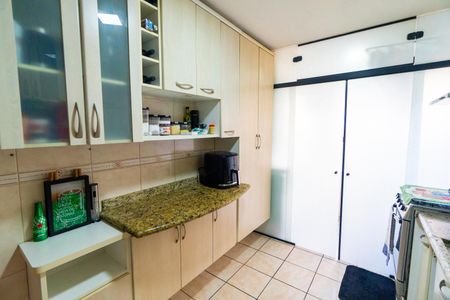 Apartamento para alugar com 75m², 3 quartos e 2 vagasCozinha