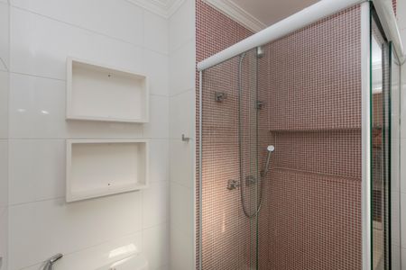 Apartamento para alugar com 189m², 4 quartos e 3 vagas Apartamento para alugar com 189m², 4 quartos e 3 vagasBanheiro da Suíte 2