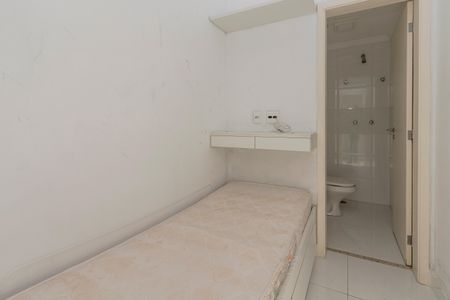 Apartamento para alugar com 189m², 4 quartos e 3 vagas Apartamento para alugar com 189m², 4 quartos e 3 vagasQuarto de Serviço