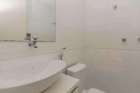 Apartamento para alugar com 189m², 4 quartos e 3 vagas Apartamento para alugar com 189m², 4 quartos e 3 vagasBanheiro de Serviço