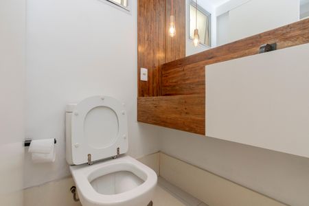 Apartamento para alugar com 189m², 4 quartos e 3 vagas Apartamento para alugar com 189m², 4 quartos e 3 vagasLavabo
