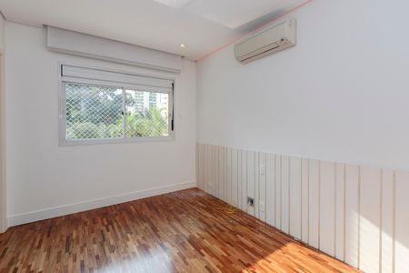 Apartamento para alugar com 189m², 4 quartos e 3 vagas Apartamento para alugar com 189m², 4 quartos e 3 vagasSuíte 2