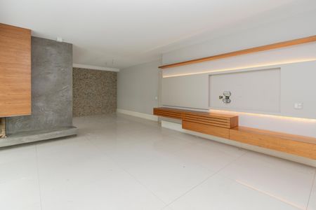 Apartamento para alugar com 189m², 4 quartos e 3 vagas Apartamento para alugar com 189m², 4 quartos e 3 vagasSala