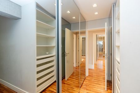 Apartamento para alugar com 189m², 4 quartos e 3 vagas Apartamento para alugar com 189m², 4 quartos e 3 vagasSuíte 1