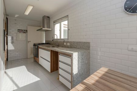 Apartamento para alugar com 189m², 4 quartos e 3 vagas Apartamento para alugar com 189m², 4 quartos e 3 vagasCozinha