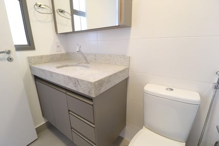 Apartamento para alugar com 115m², 3 quartos e 2 vagasBanheiro do Quarto 2