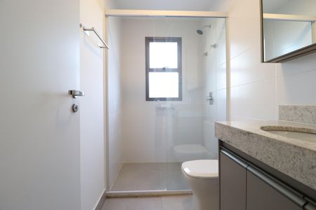 Apartamento para alugar com 115m², 3 quartos e 2 vagasBanheiro do Quarto 1