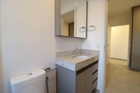 Apartamento para alugar com 115m², 3 quartos e 2 vagasBanheiro do Quarto 1