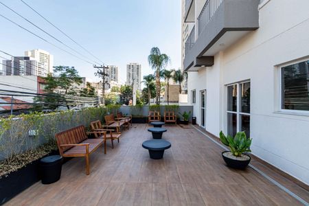 Apartamento para alugar com 28m², 1 quarto e sem vagaÁrea comum - Salão de festas