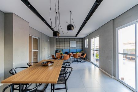 Apartamento para alugar com 28m², 1 quarto e sem vagaÁrea comum - Salão de festas