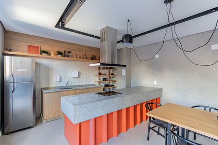 Apartamento para alugar com 28m², 1 quarto e sem vagaÁrea comum - Salão de festas