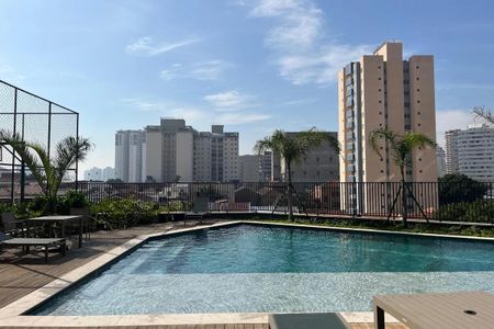 Studio para alugar com 32m², 1 quarto e sem vaga Studio para alugar com 32m², 1 quarto e sem vagaÁrea comum - Piscina