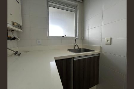 Apartamento para alugar com 69m², 2 quartos e 1 vagaÁrea de Serviço
