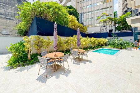 Apartamento para alugar com 75m², 2 quartos e 1 vagaPiscina