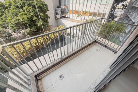 Apartamento para alugar com 75m², 2 quartos e 1 vagaSuíte 2 - Varanda