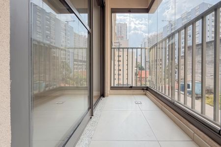 Apartamento para alugar com 75m², 2 quartos e 1 vagaSuíte 2 - Varanda