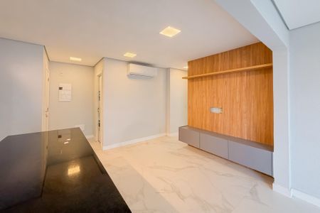 Apartamento para alugar com 75m², 2 quartos e 1 vagaSala