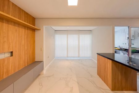 Apartamento para alugar com 75m², 2 quartos e 1 vagaSala - Persianas