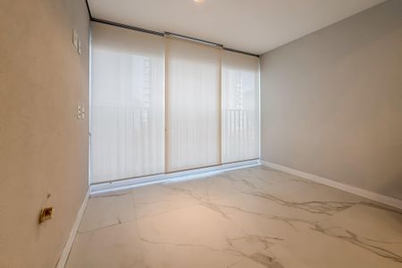 Apartamento para alugar com 75m², 2 quartos e 1 vagaSala - Persianas