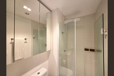 Apartamento para alugar com 25m², 1 quarto e sem vaga Apartamento para alugar com 25m², 1 quarto e sem vagaBanheiro da Suíte