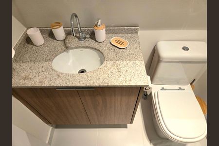 Apartamento para alugar com 25m², 1 quarto e sem vaga Apartamento para alugar com 25m², 1 quarto e sem vagaBanheiro da Suíte
