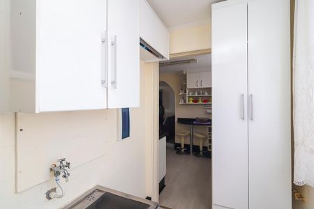 Apartamento à venda com 58m², 2 quartos e 1 vagaÁrea de Serviço
