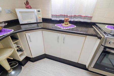 Apartamento à venda com 58m², 2 quartos e 1 vagaCozinha