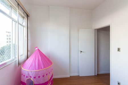 Apartamento à venda com 140m², 4 quartos e 1 vagaQuarto 2