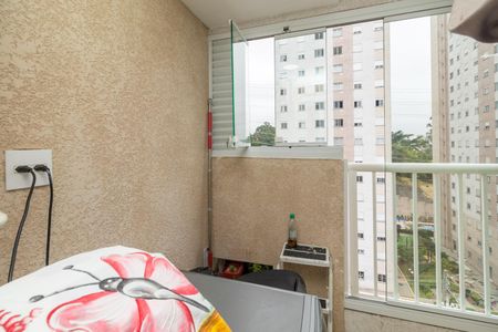 Apartamento à venda com 42m², 2 quartos e 1 vaga Apartamento à venda com 42m², 2 quartos e 1 vagaÁrea de Serviço
