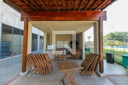 Apartamento à venda com 42m², 2 quartos e 1 vaga Apartamento à venda com 42m², 2 quartos e 1 vagaÁrea comum - Churrasqueira