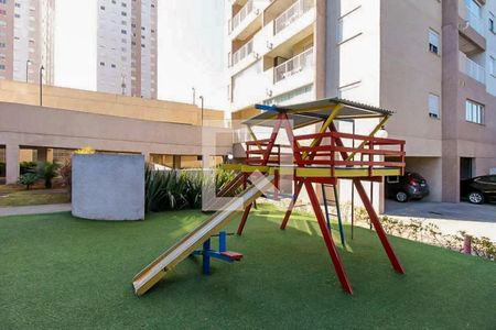 Apartamento à venda com 42m², 2 quartos e 1 vaga Apartamento à venda com 42m², 2 quartos e 1 vagaÁrea comum - Playground