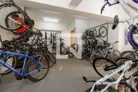 Apartamento à venda com 42m², 2 quartos e 1 vaga Apartamento à venda com 42m², 2 quartos e 1 vagaÁrea comum