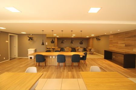 Apartamento à venda com 36m², 2 quartos e sem vagaÁrea comum - Salão de festas