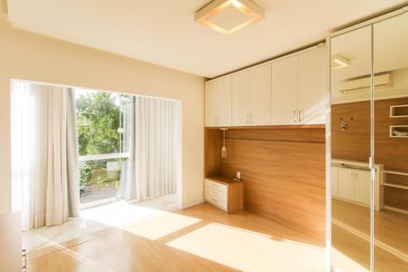 Casa para alugar com 154m², 3 quartos e 2 vagasSuíte