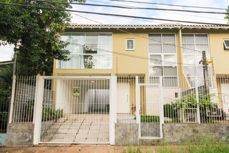 Casa para alugar com 154m², 3 quartos e 2 vagasFachada