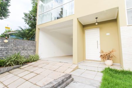 Casa para alugar com 154m², 3 quartos e 2 vagasÁrea externa