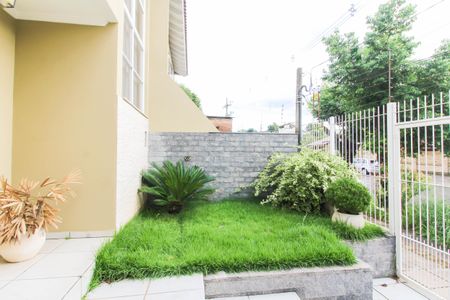 Casa para alugar com 154m², 3 quartos e 2 vagasÁrea externa