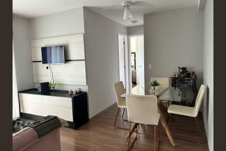 Sala de apartamento à venda com 2 quartos, 55m² em Taboão, Diadema