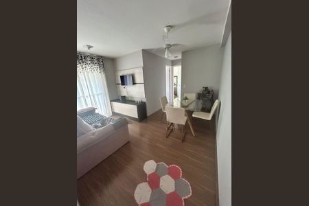 Sala de apartamento à venda com 2 quartos, 55m² em Taboão, Diadema