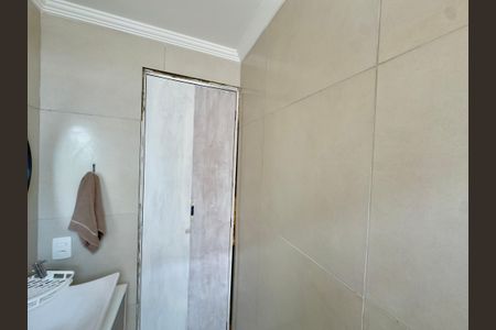 Apartamento para alugar com 44m², 2 quartos e sem vagaBanheiro