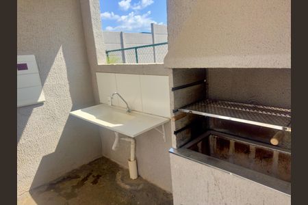 Apartamento para alugar com 44m², 2 quartos e sem vagaÁrea comum - Churrasqueira