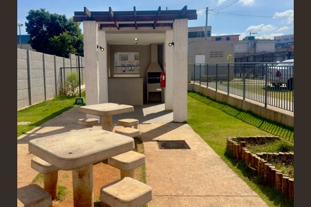 Apartamento para alugar com 44m², 2 quartos e sem vagaÁrea comum - Churrasqueira