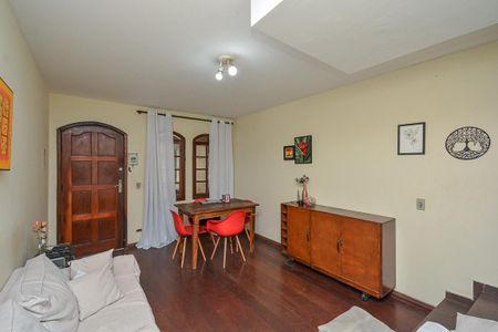 Sala de casa para alugar com 2 quartos, 70m² em Jardim Marcel, São Paulo