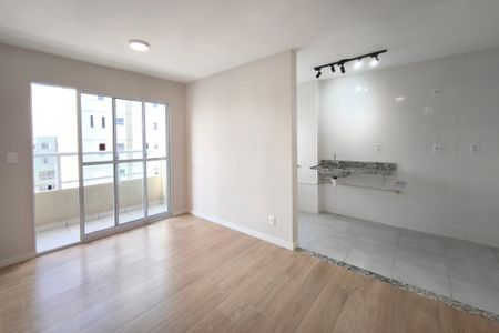 Sala de apartamento para alugar com 2 quartos, 46m² em Jardim Nova Europa, Campinas