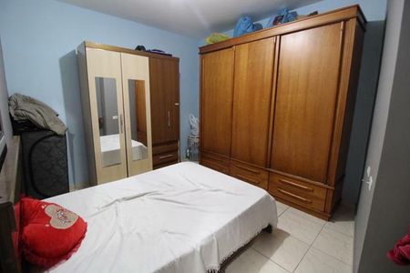 Casa à venda com 3 quartos, 223m² em Vila Linda, Santo André