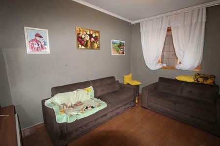 Casa à venda com 3 quartos, 223m² em Vila Linda, Santo André